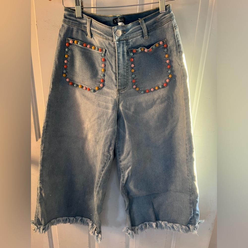 Venus Retro Capri pants w/fringe